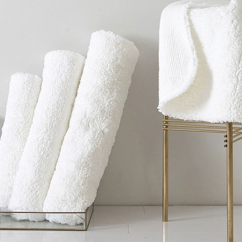 Pure cotton long plush pile hotel bath rug: the combination of efficient moisture absorption and fast drying
