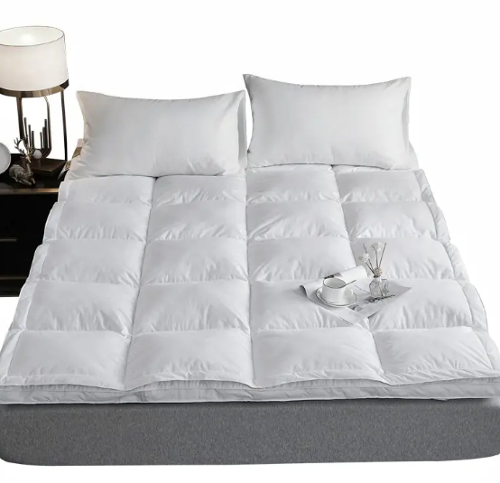 A new choice for sleeping in cold winter: Is the double layer goose down feather bed hotel mattress topper really more comfortable than an electric blanket?