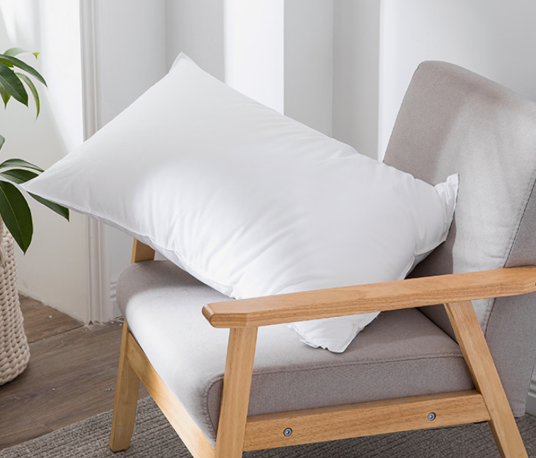 Do Hotel Pillows Really Improve Sleep Quality?
